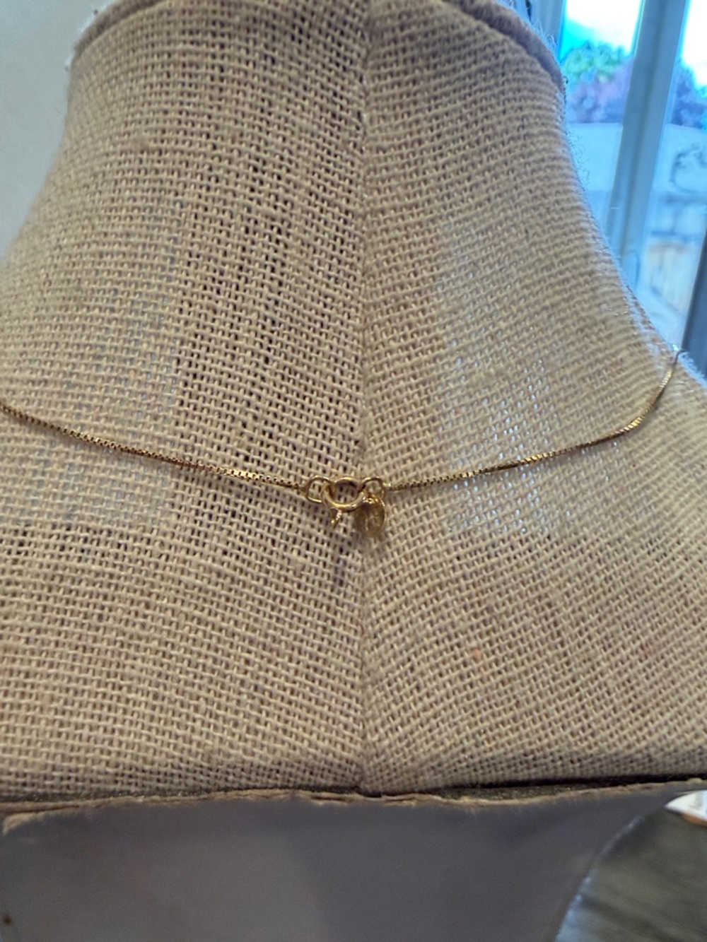 14k Gold 18” necklace with gold tone and crystal hummingbird - Picture 6 of 6
